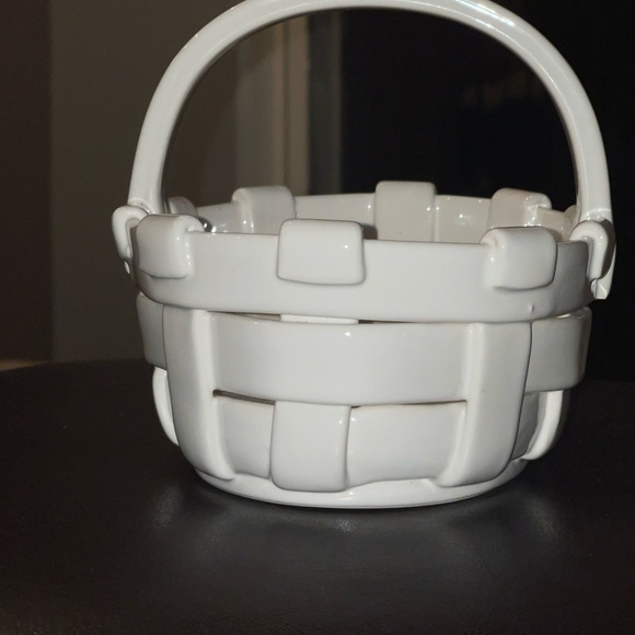 Vintage White Ceramic Basket Made in Italy – Woven Pottery Planter Decor - Picture 2 of 6
